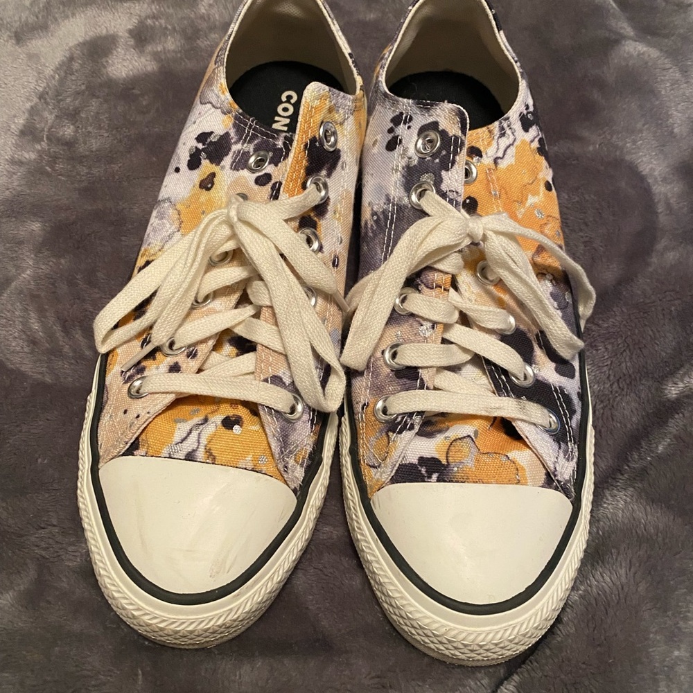 Women’s converse